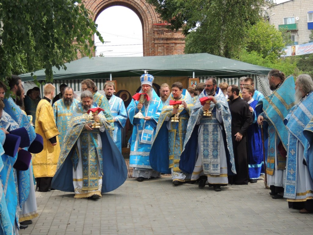 В Урюпинской и Новоаннинской епархии прошли торжества в день празднования явления Урюпинского образа Пресвятой Богородицы.