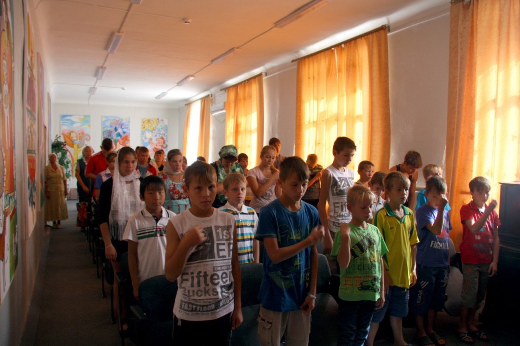 Молебен об учащихся в Серафимовичском детском доме.