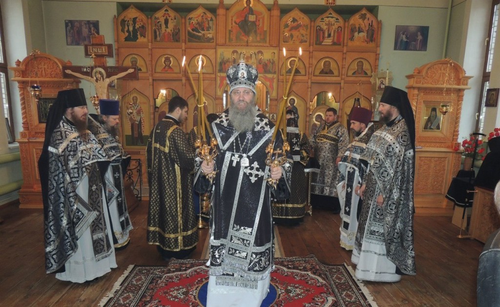 Божественная литургия Преждеосвященных Даров в Гусевском женском монастыре в честь Ахтырской иконы Божией Матери.