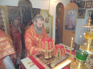 01 Божественная литургия в храме святителя Феофана, Затворника еп. Вышенского