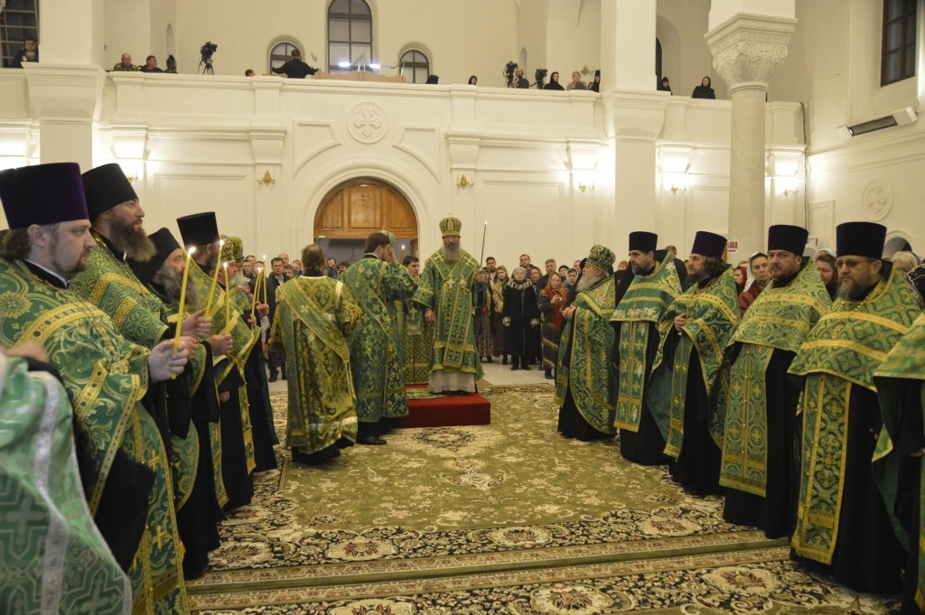 Матушка Игумения Арсения (Себрякова). За дела земные прославлена на небесах. Всенощное бде­ние.