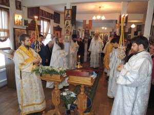 Божественная литургия в соборном храме святителя Феофана Затворника Вышенского в г. Новоаннинский