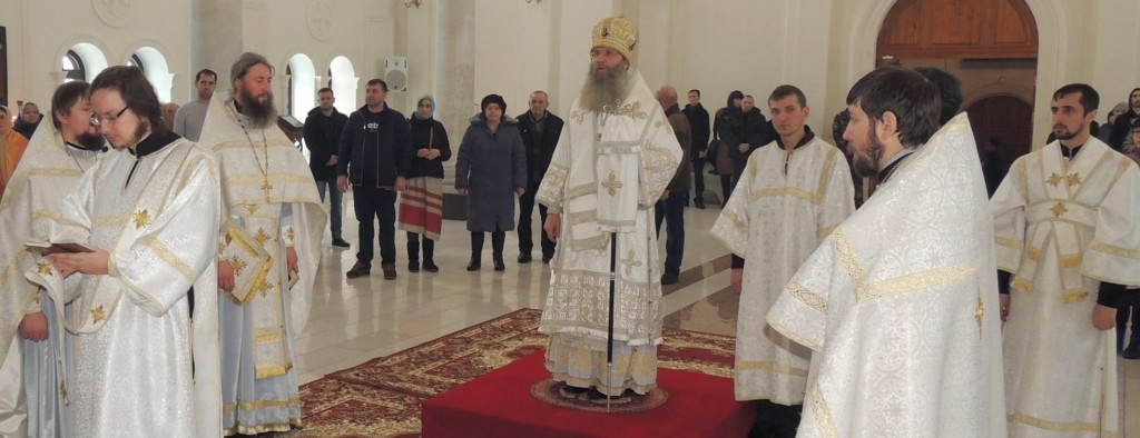 Божественная литургия в в Усть-Медведицком Спасо-Преображенском женском монастыре в г. Серафимовича.