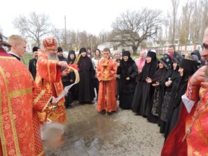 Служение епископа Елисея в пятницу Светлой седмицы.