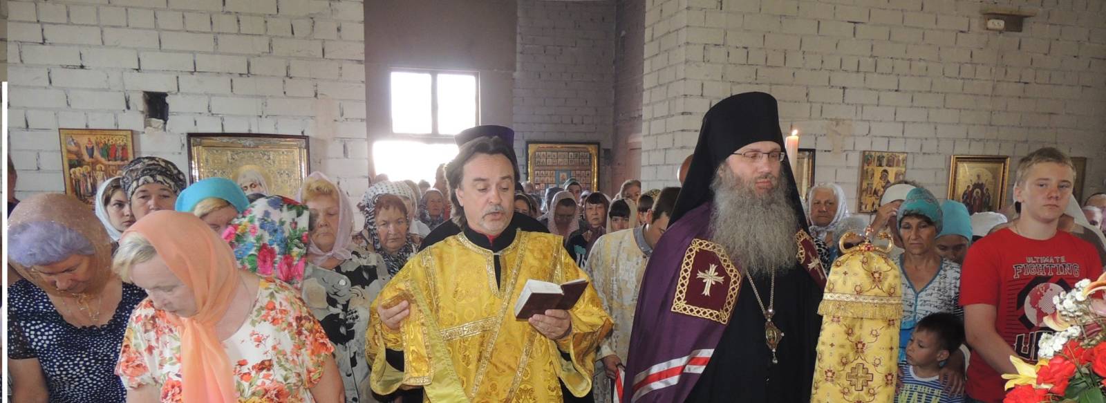 Божественная литургия в храме Рождества Христова в г. Урюпинске.