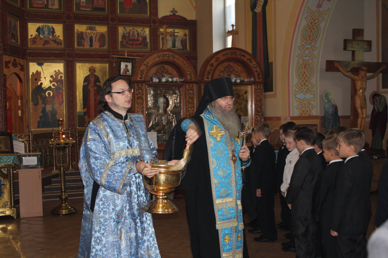 Молебен перед учебным годом в Православной Гимназии города Фролово.