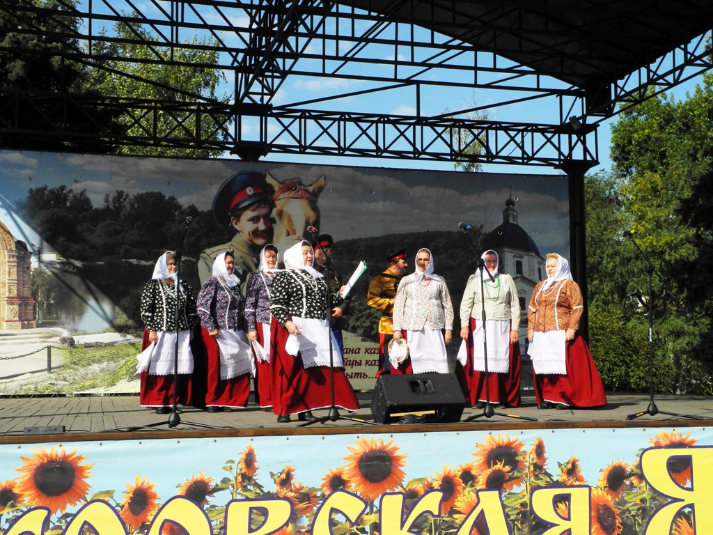 В г.Урюпинске начала свою работу ежегодная Покровская ярмарка.