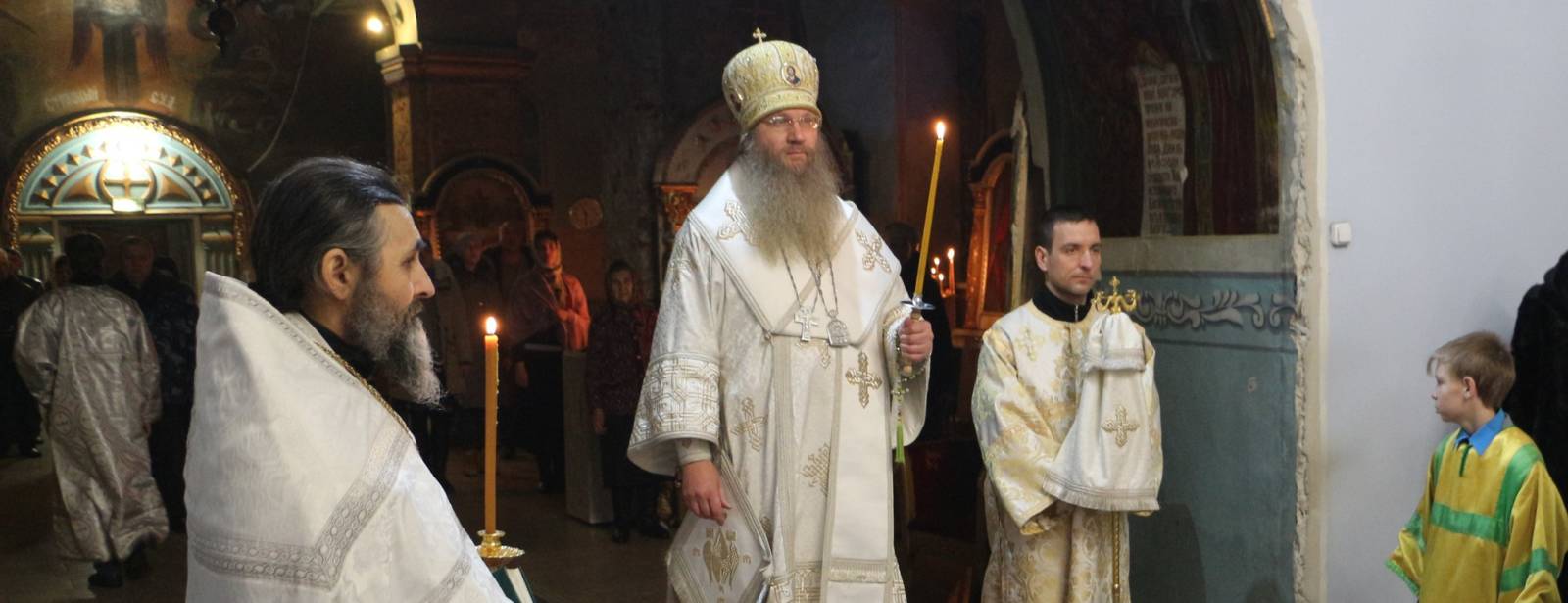 Служение епископа Елисея в канун дня памяти Свт. Филиппа в Покровском кафедральном соборе г. Урюпинска.