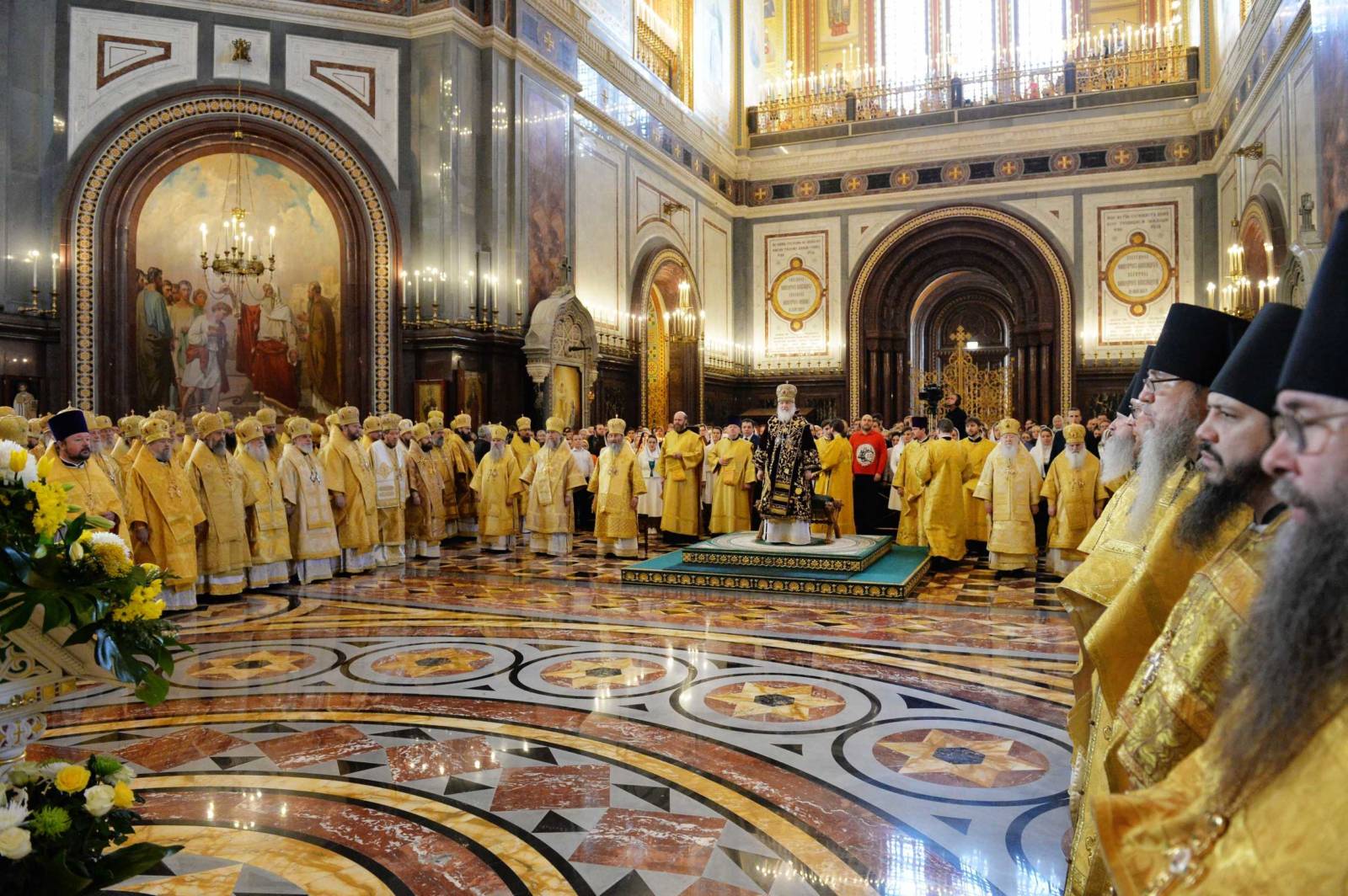 Девятая годовщина интронизации Святейшего Патриарха Кирилла в Храме Христа Спасителя.