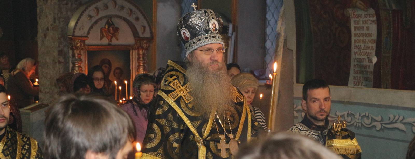Епископ Елисей совершил 1-ю Пассию в Покровском кафедральном соборе г. Урюпинска.