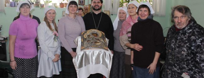 Фотогалерея "Акафист иконе Божьей Матери Троеручица"