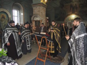 Фотогалерея "Вечернее богослужение с чином Пассии в кафедральном соборе Покрова Пресвятой Богородицы г.Урюпинска" Вечернее богослужение с чином Пассии в кафедральном соборе Покрова Пресвятой Богородицы г.Урюпинска