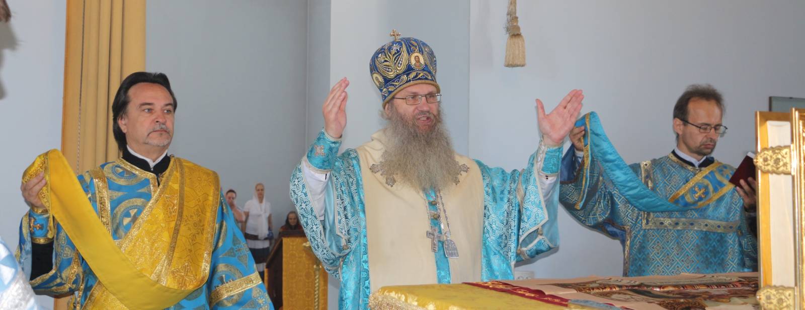 Служение епископа Елисея в день празднования Тихвинской иконы Божией Матери.