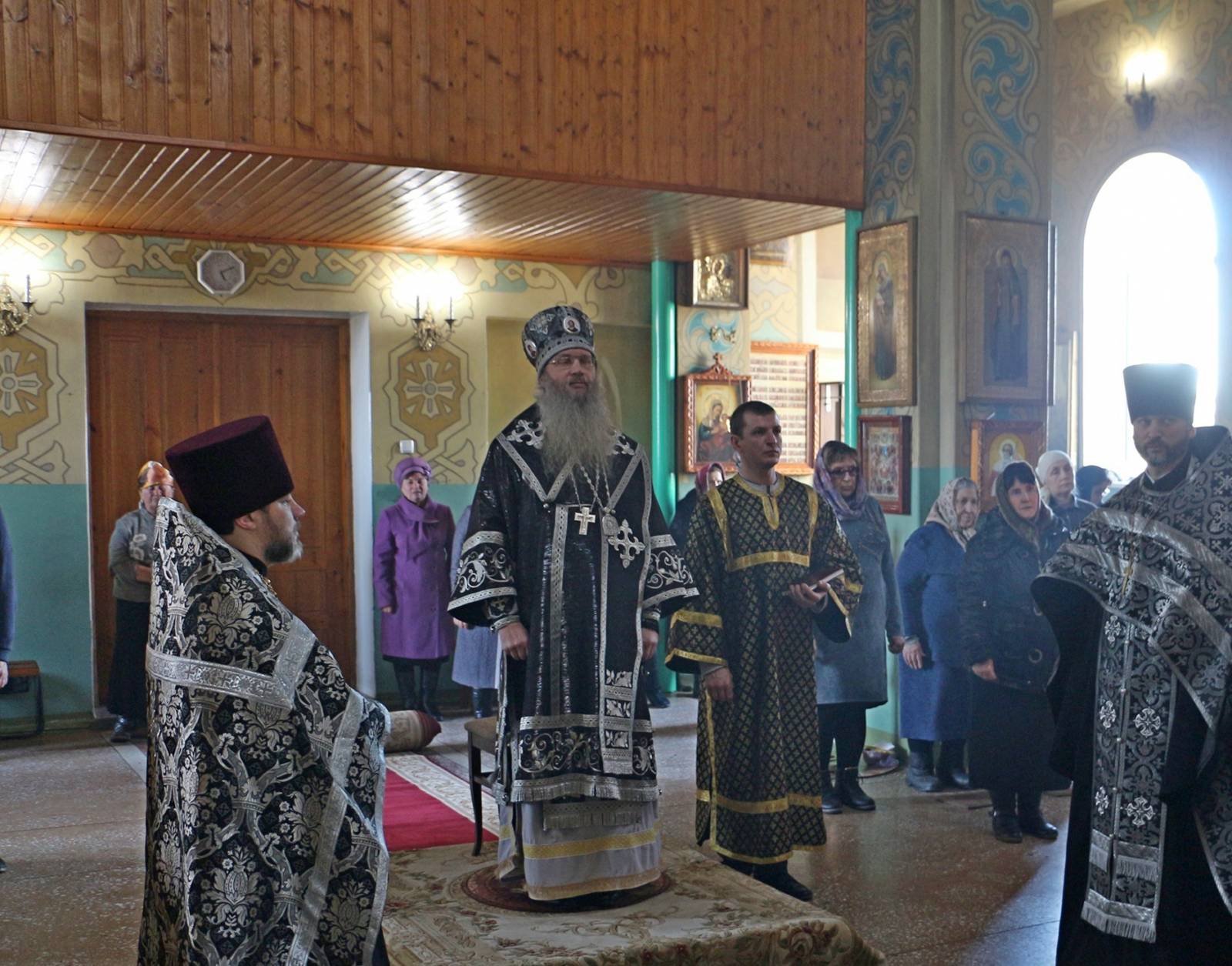 В канун понедельника Седмицы 3-й Великого поста.