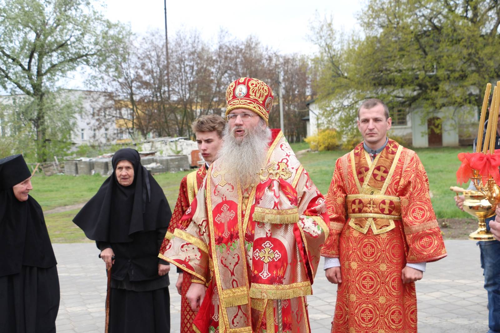 В Среду Светлой Седмицы.