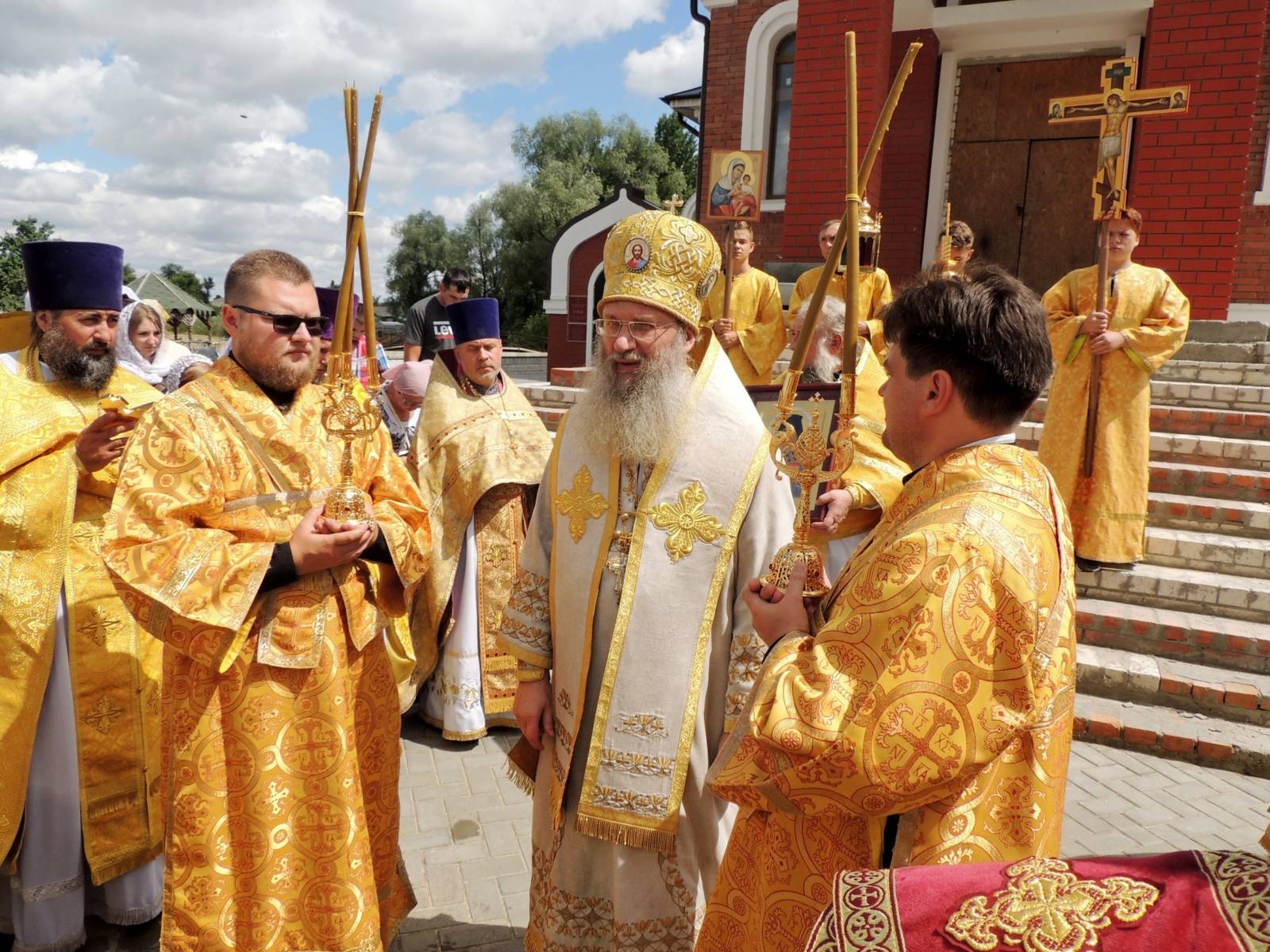 В День памяти Перенесение мощей свт. Феофана Затворника Вышенского.