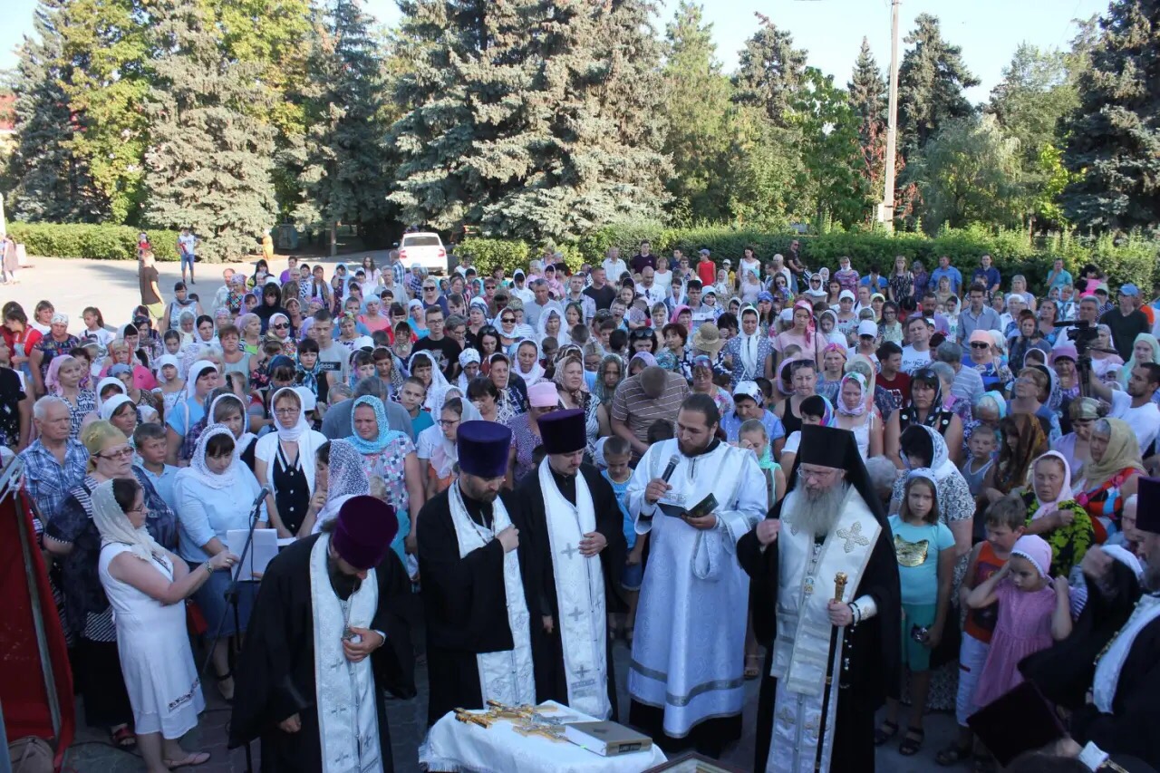 Школьный молебен Михайловка