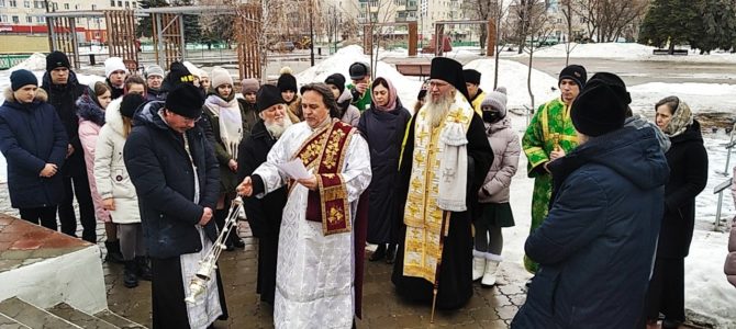 В годовщину Сталинградской победы В годовщину Сталинградской победы