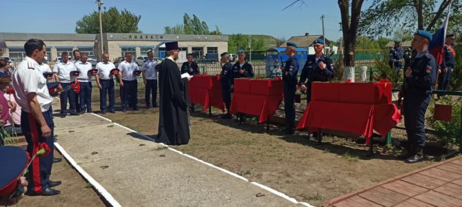 Похоронили бойцов по-христиански