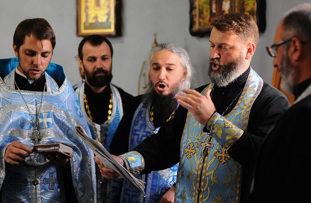 Расписание богослужений в дни чествования Урюпинской иконы Божией Матери