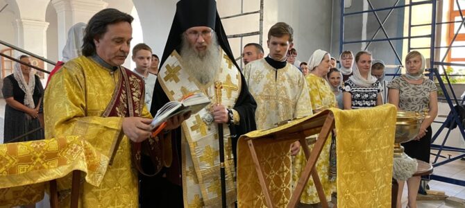 Епископ Урюпинский и Новоаннинский Елисей совершил молебное пение о путешествующих