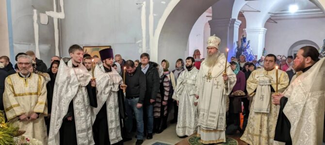 Всенощное бдение в Покровском кафедральном соборе г. Урюпинск.