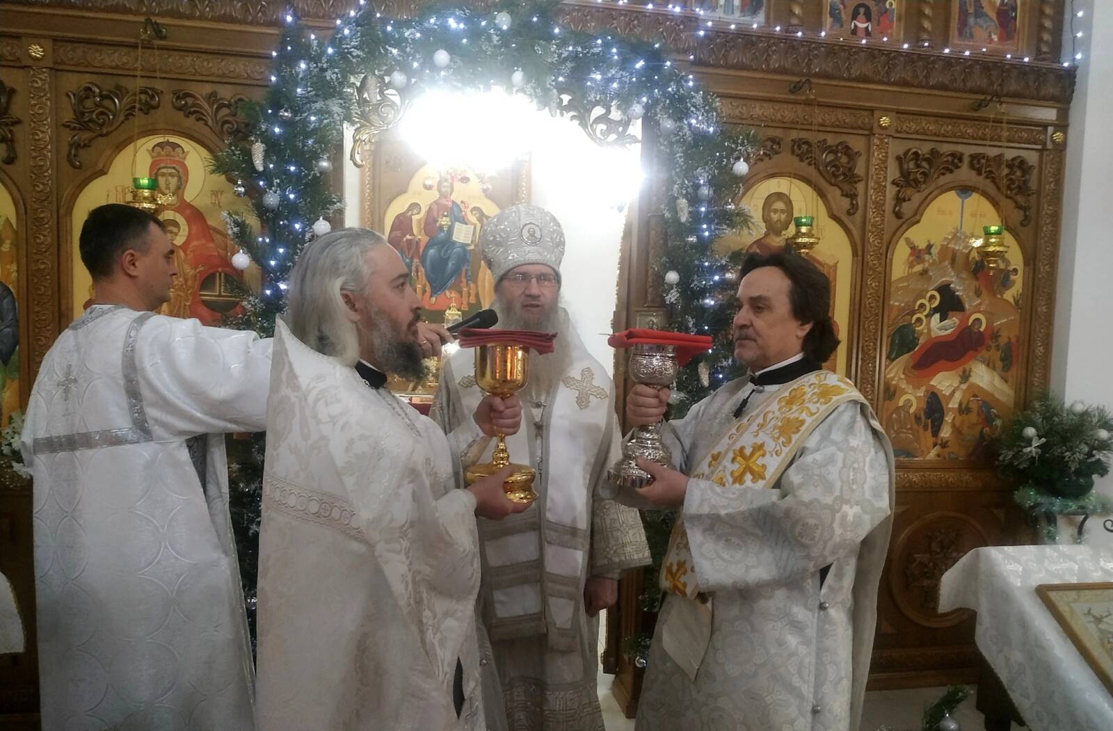 Литургия в храме Рождества Христова г. Урюпинск.