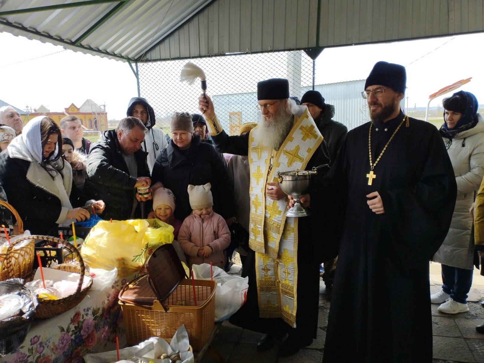 Епископ Урюпинский и Новоаннинский Елисей посетил храмы города Урюпинска