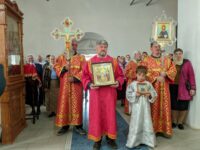 В Покровском кафедральном соборе г. Урюпинска была совершена Божественная литургия.