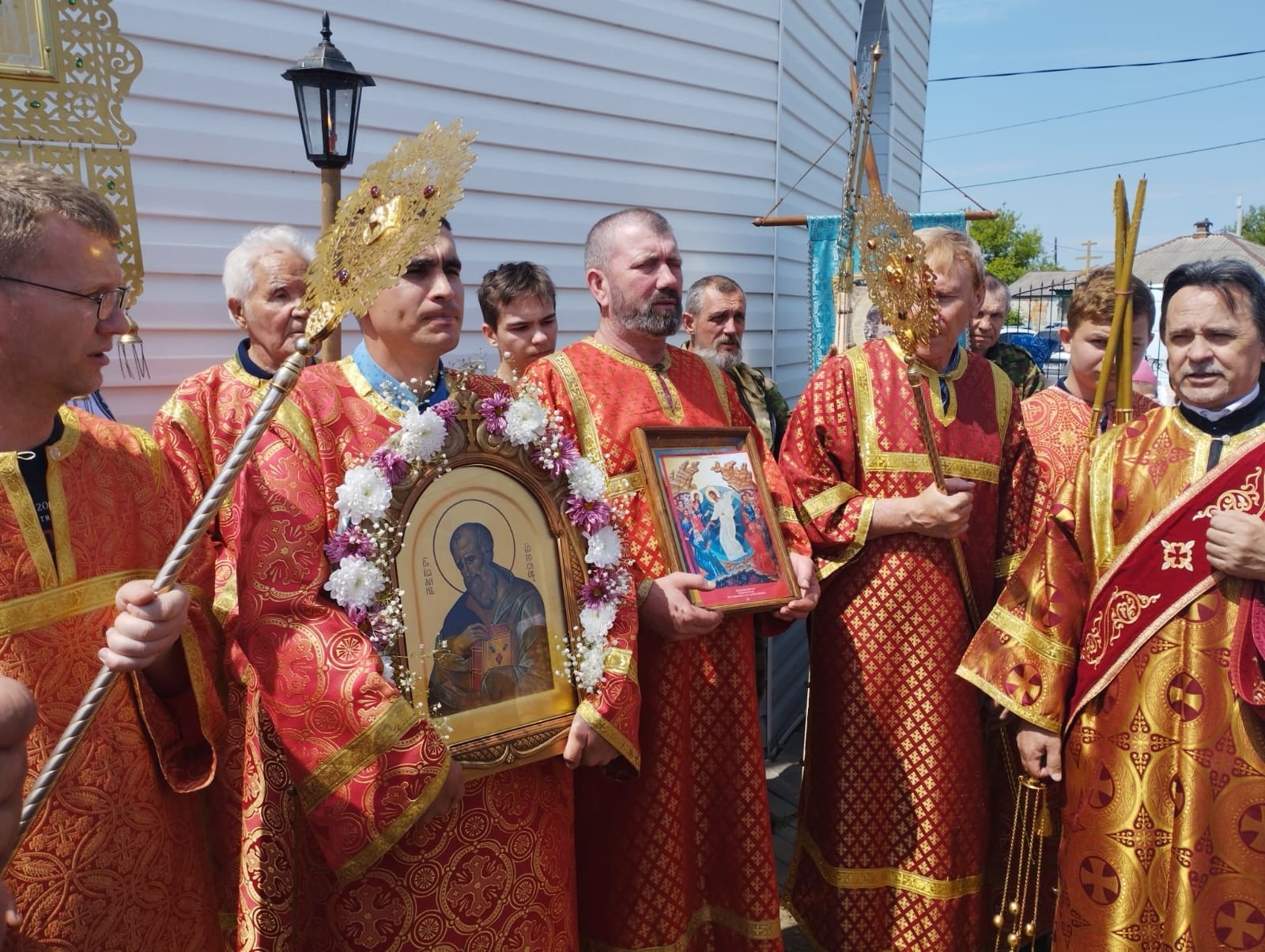 Божественная литургия в храме Иоанна Богослова ст. Нехаевской.
