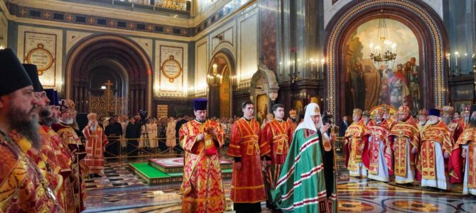 Епископ Елисей сослужил Святейшему Патриарху Кириллу в день памяти равноапостольных Мефодия и Кирилла