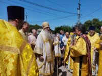 Божественная литургия в храме святителя Николая архиеп. Мир Ликийских чудотворца в г. Михайловке.