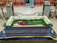 Ангели, успение Пречистыя видевше, удивишася: како Девая восходит от земли на небо.