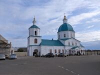 В Покровском кафедральный соборе г. Урюпинска была совершена праздничная Божественная литургия.