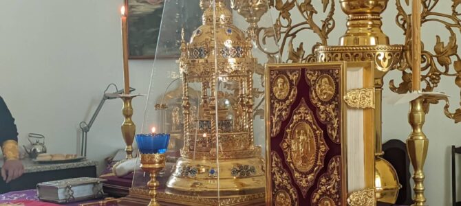 В храмах Урюпинской епархии вознесли молитвы в память о жертвах теракта в Подмосковье