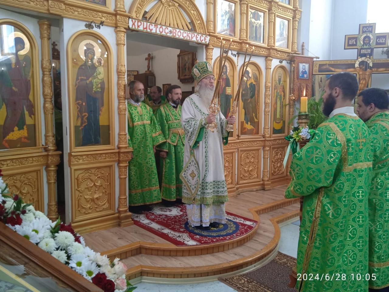 Епископ Елисей совершил Божественную литургию в храме святителя Михаила первого митр. Киевского в г. Михайловке