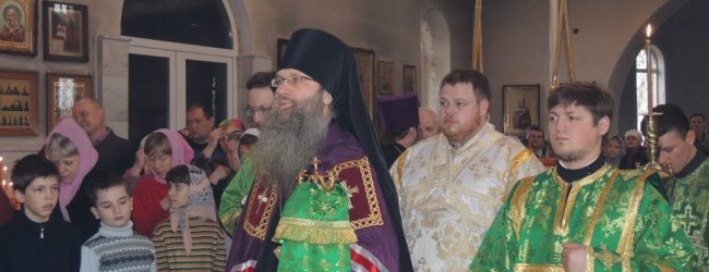 Божественная Литургия в храме Святаго Духа Утешителя в г. Жирновске.