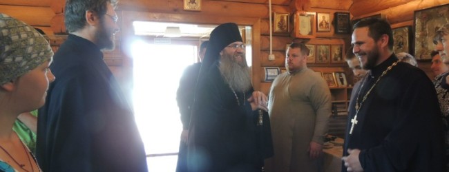Божественная литургия в храме Покрова Пресвятой Богородицы в хуторе Зимняцкий.