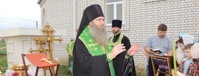 Чин освящения накупольных Крестов и купола храма в честь Св. Сщмч. Николая Попова.