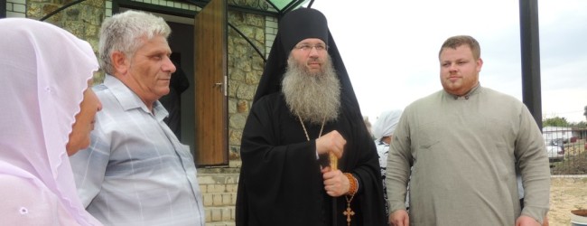 Божественнуая литургия в храме Святой Троицы в х. Рябовский.