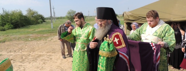 Божественная Литургия в храме Рождества Честного славного Пророка Предтечи и Крестителя Господня Иоанна.