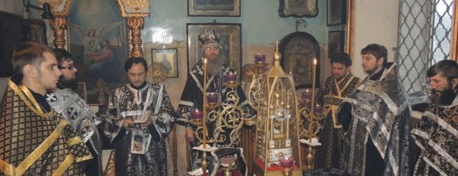 Вечернее богослужение с Чином Пассии, в Покровском кафедральном соборе.