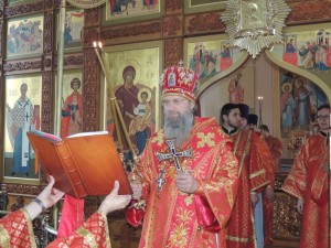 00 Божественная литургия в храме Богоявления Господня