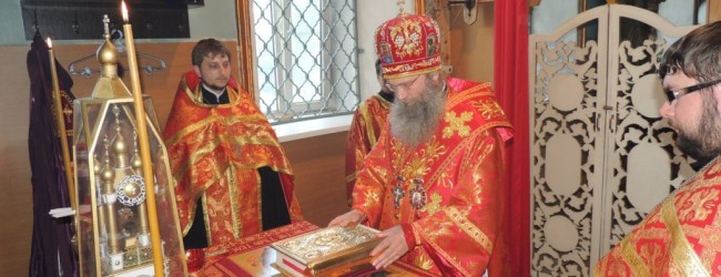 Вечернее богослужение с чтением акафиста Святителю Николаю архиеп. Мир Ликийских чуд.