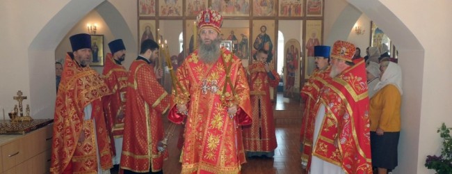 Божественная литургия в храме Блж. Матроны Московской.