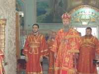 Вечернее богослужение с чтением акафиста «Воскресению Христову» в Покровском кафедральном соборе.