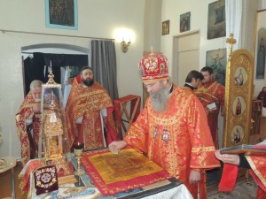01  Божественная литургия и панихида в храме Преображения Господня