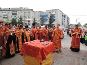 02 В г. Урюпинск доставлен Благодатный огонь