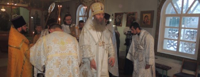 Всенощное бдение в храме Святой Троицы в ст. Кумылженской.