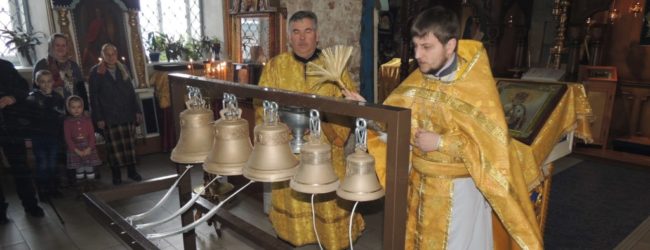 Детская Божественная Литургия в кафедральном соборе Покрова Пресвятой Богородицы.